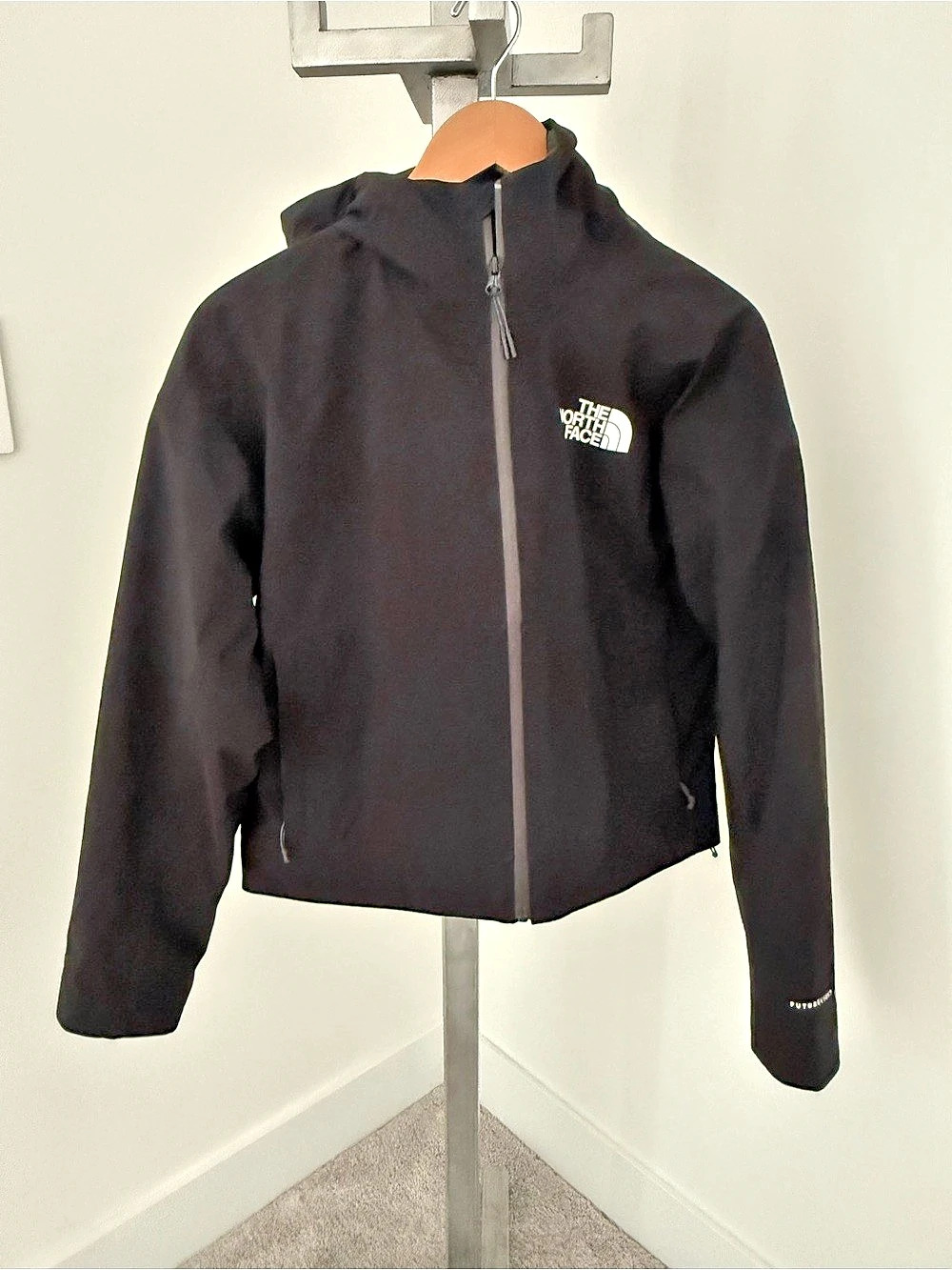 The North Face Women's Summit Series Superior FUTURELIGHT Jacket Black Medium